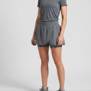 Under Armour Women's Size Medium Heat Geat Dark Gray Athletic Sporty Skort